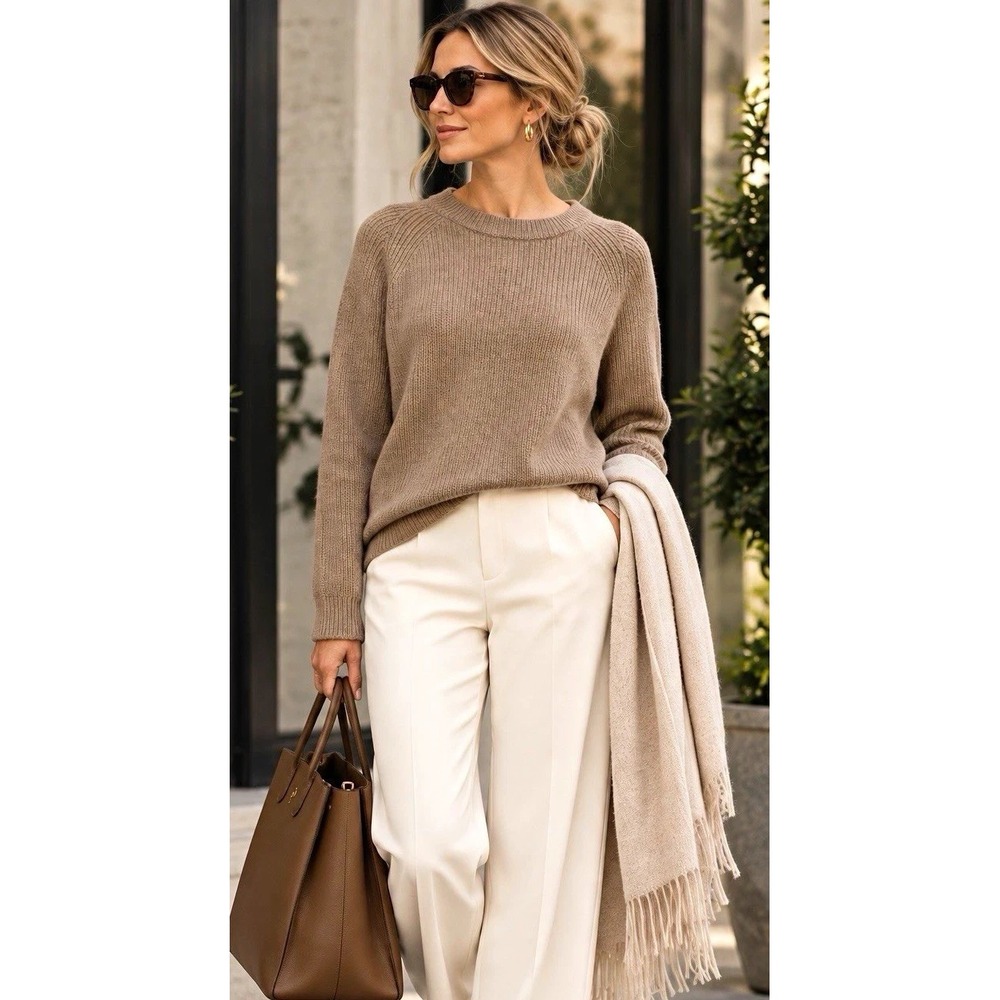 Quince Women's 100% Cashmere Knit Crew Neck Long Sleeve Sweater M Quiet Luxury